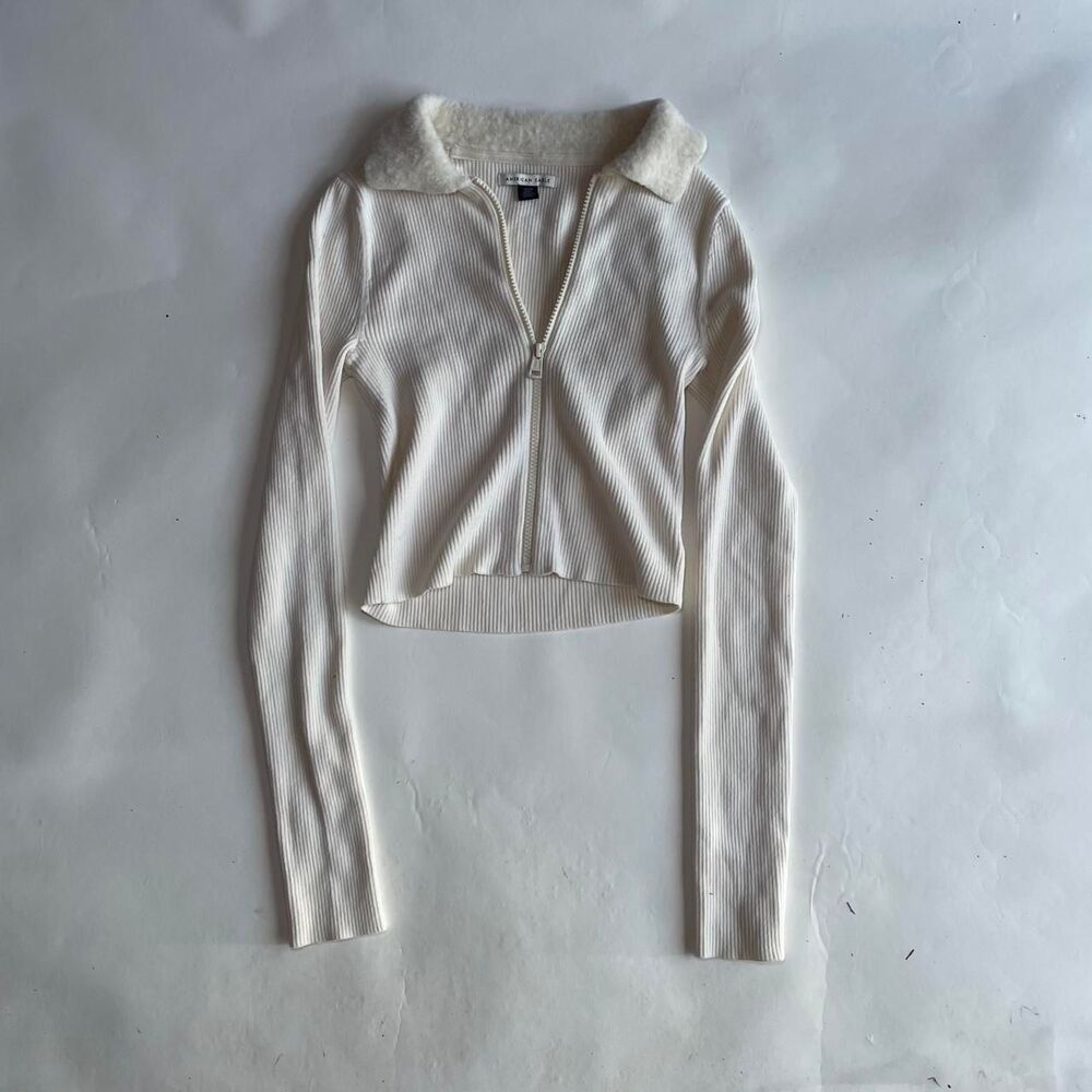 American-eagle Women's White and Cream Sweatshirt